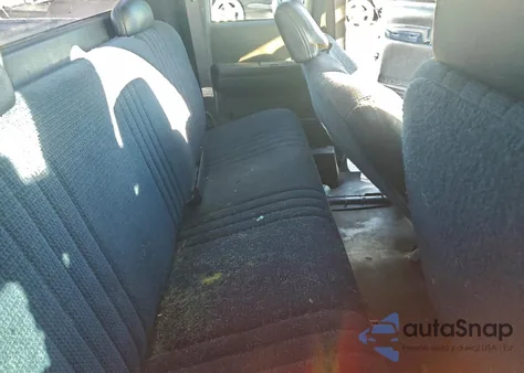 1998 Chevrolet Gmt-400 C1500 из США, поврежденный, VIN 1GCEC19M2WE231826